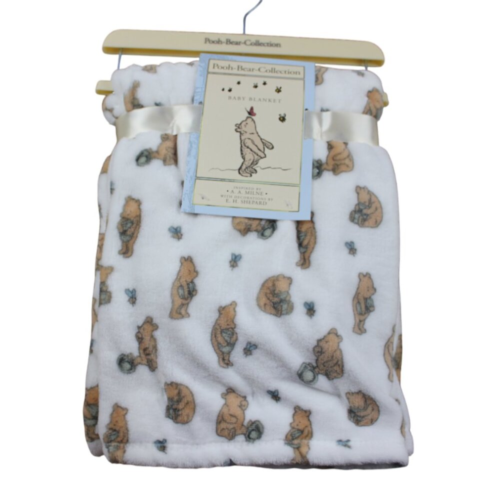 Winnie the Pooh Bear Collection Baby Blanket Honey Bee White Fleece Soft NWT